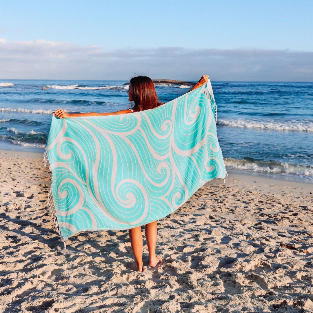 Summer Waves - Organic Turkish Cotton Beach Towel | Feshka