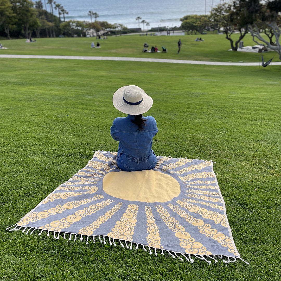 Golden Hour Large - Organic Turkish Cotton Beach Towel | Feshka