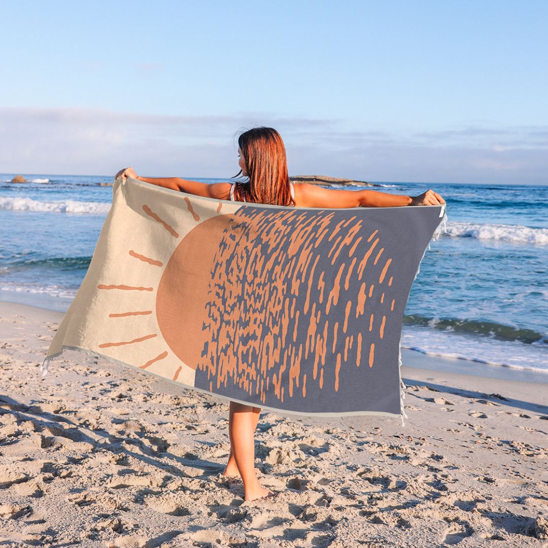 Sunset Lover - Organic Turkish Cotton Beach Towel | Feshka