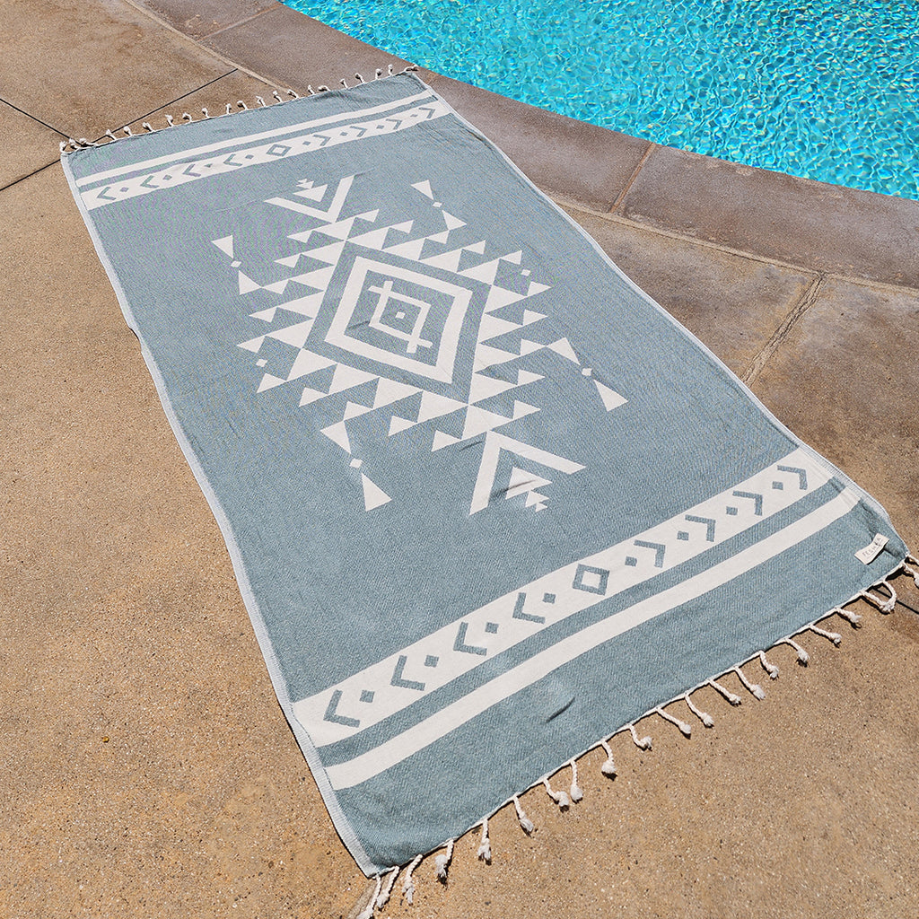 Aztec - Organic Turkish Cotton Beach Towel | Feshka