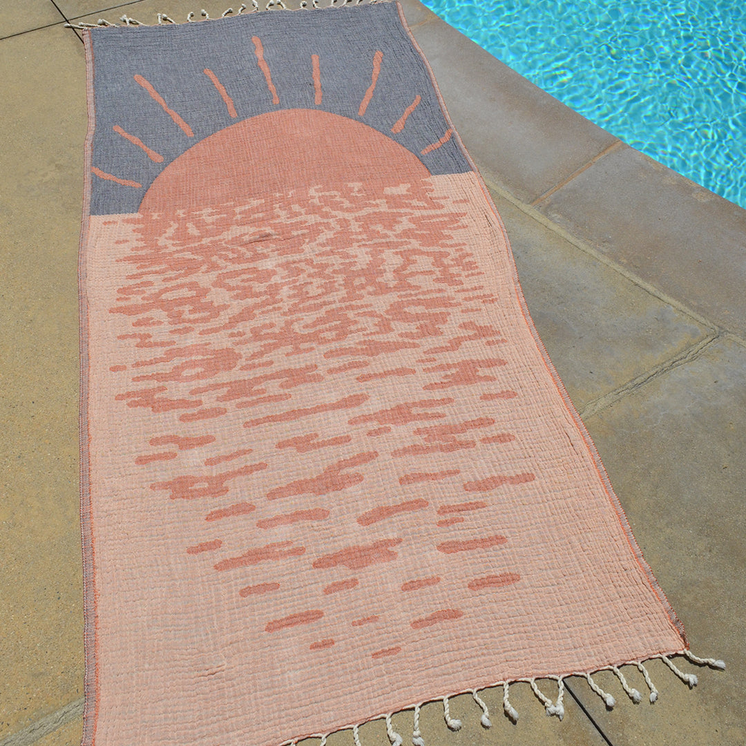 Sunset Lover - Organic Turkish Cotton Beach Towel | Feshka