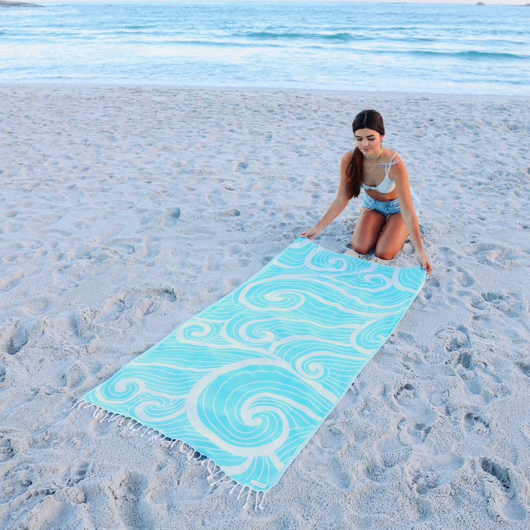 Summer Waves - Organic Turkish Cotton Beach Towel | Feshka