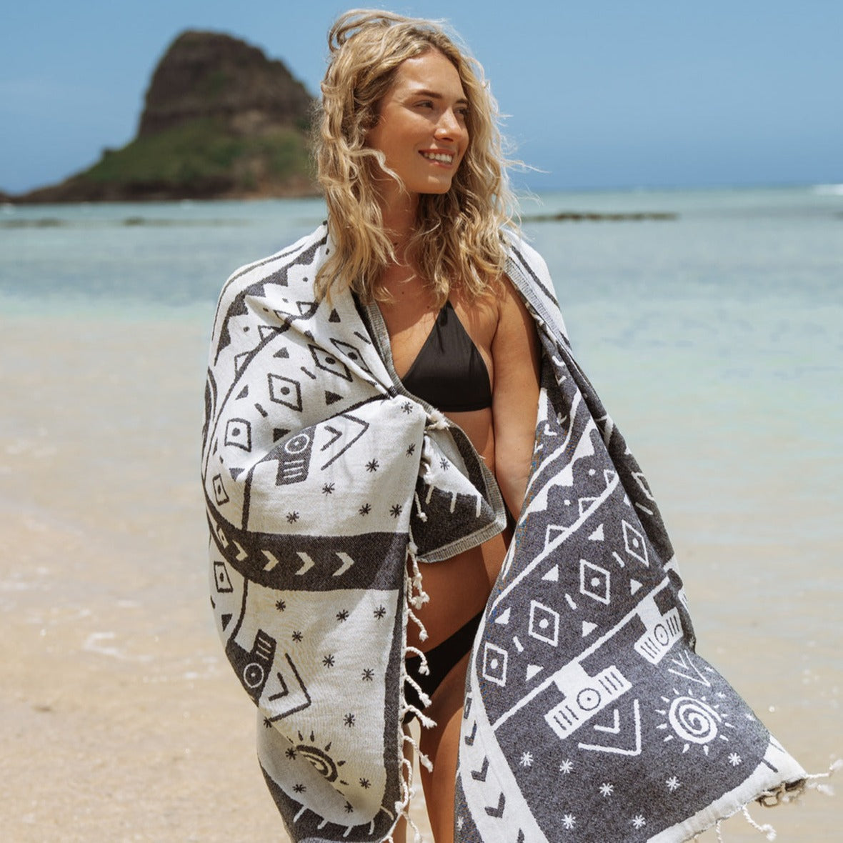 Göbeklitepe - Organic Turkish Cotton Beach Towel | Feshka