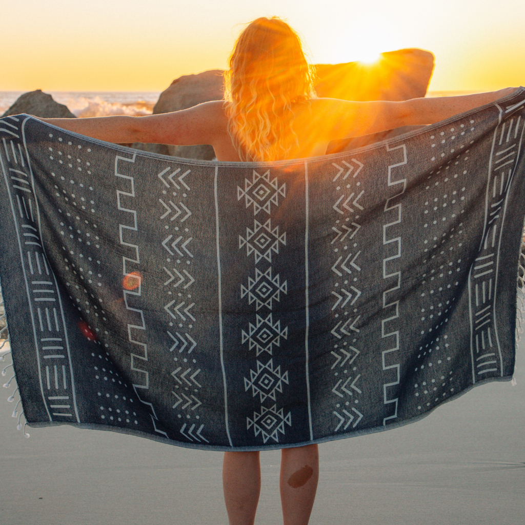 Pathfinder - Organic Turkish Cotton Beach Towel | Feshka